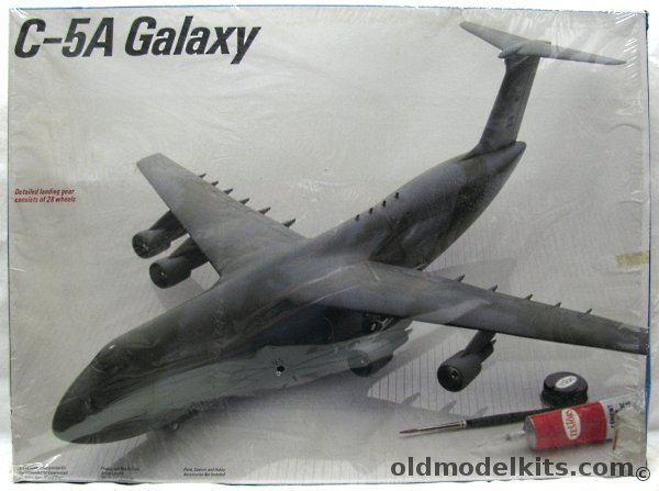 Testors 1/144 Lockheed C-5A Galaxy + Additional Decals, 598 plastic model kit